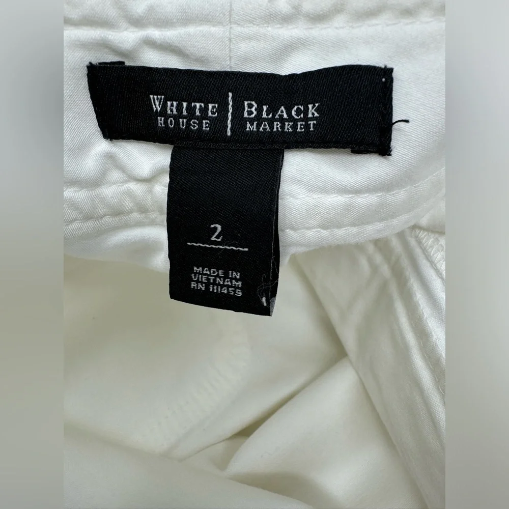 🛍️SALE🛍️ White House Black Market Pedal Pusher Lace-Up Detail Crop Pants - Picture 8 of 9